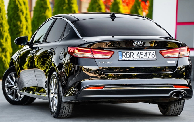 Kia Optima cena 58900 przebieg: 199600, rok produkcji 2016 z Brzozów małe 742